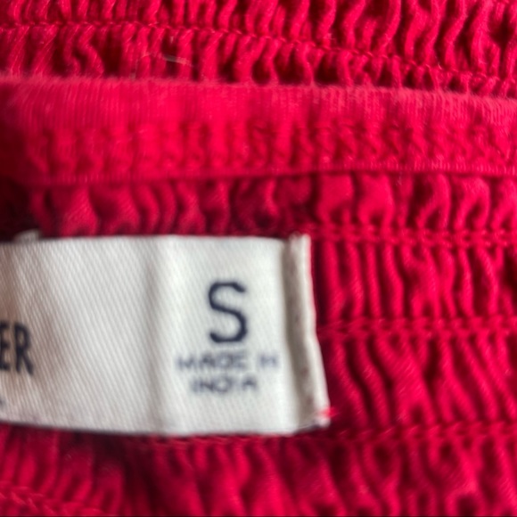 Hollister smocked cropped tank top - Picture 4 of 5